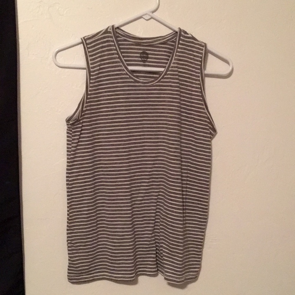 Tank top.
